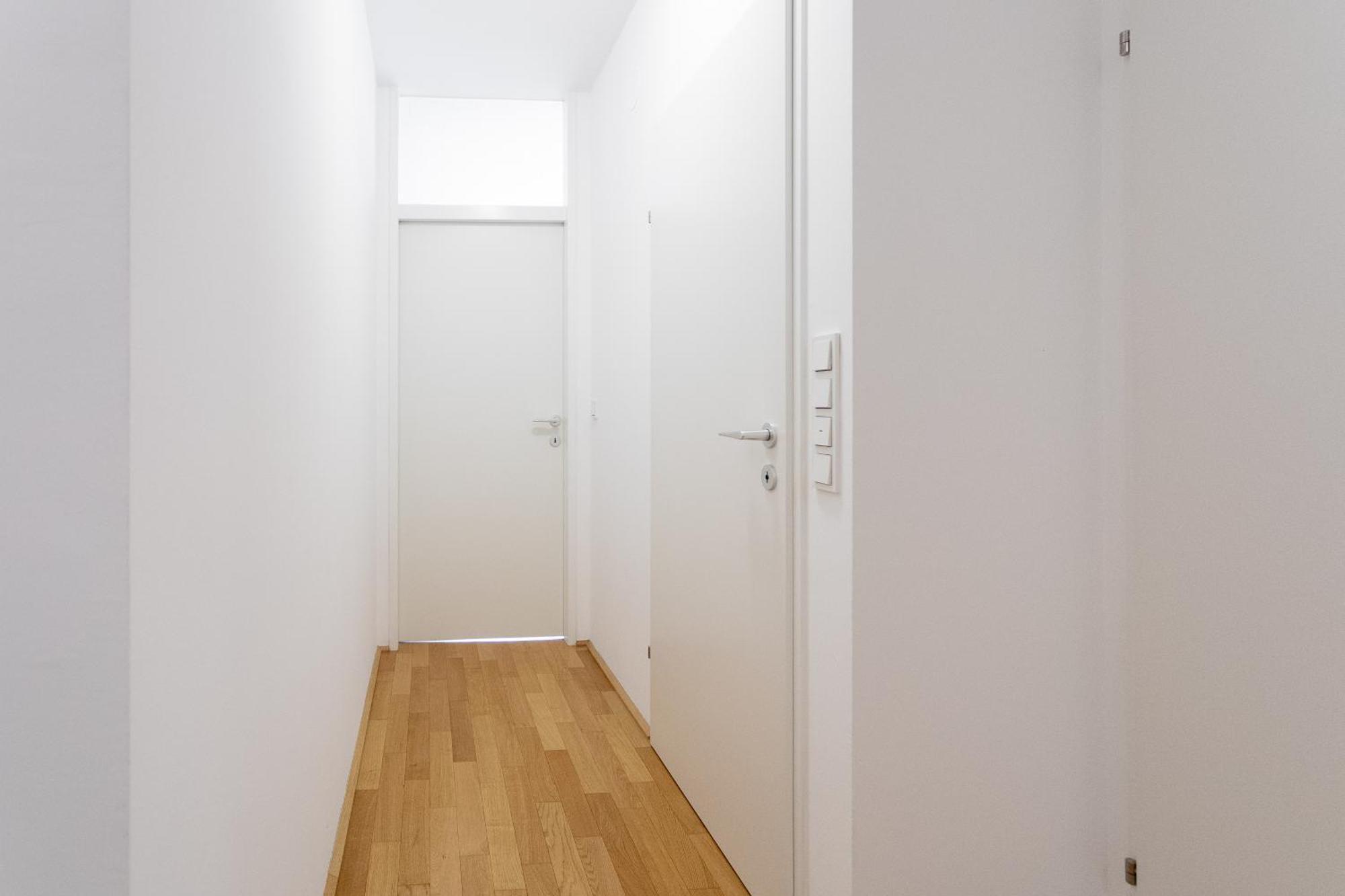 Private Room With Ac- Microwave, Personal Fridge & Metro Access - 7 Min To Center Wien Ngoại thất bức ảnh